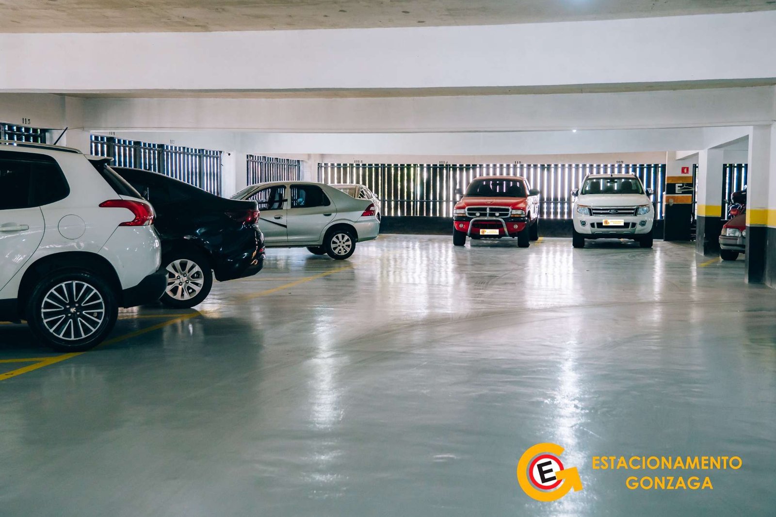 Estacionamento no Gonzaga em Santos